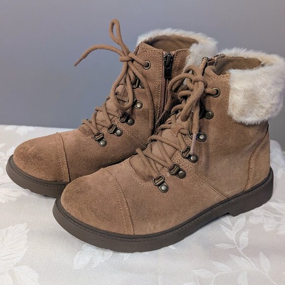 UGG Azell Hiker Weather Boots Kids Size 5 Faux Fur Suede Waterproof Lace Zip - Picture 1 of 9